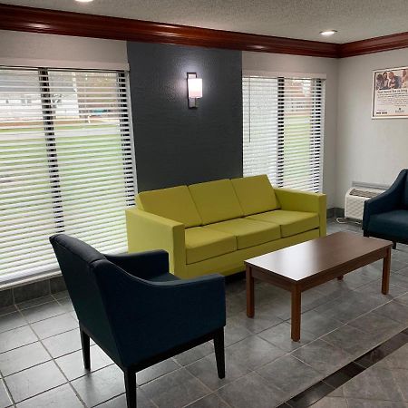 Hometowne Studios By Red Roof Egg Harbor-Atlantic City Airport エッグ・ハーバー・タウンシップ エクステリア 写真